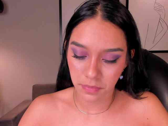 AmaliaCruss webcam
