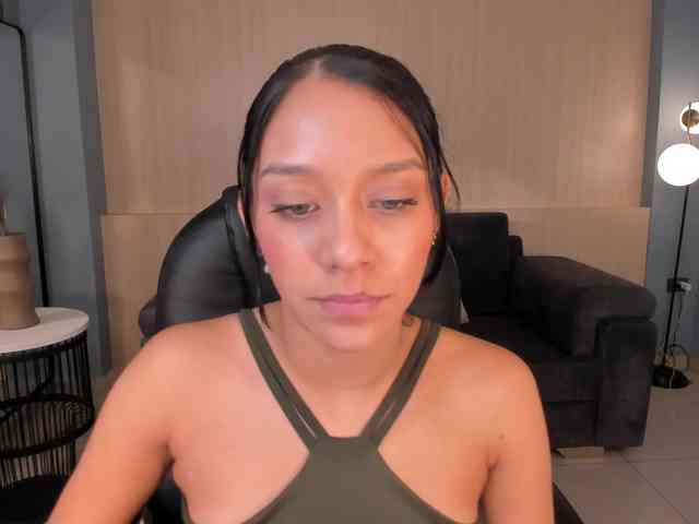 AmaliaCruss webcam