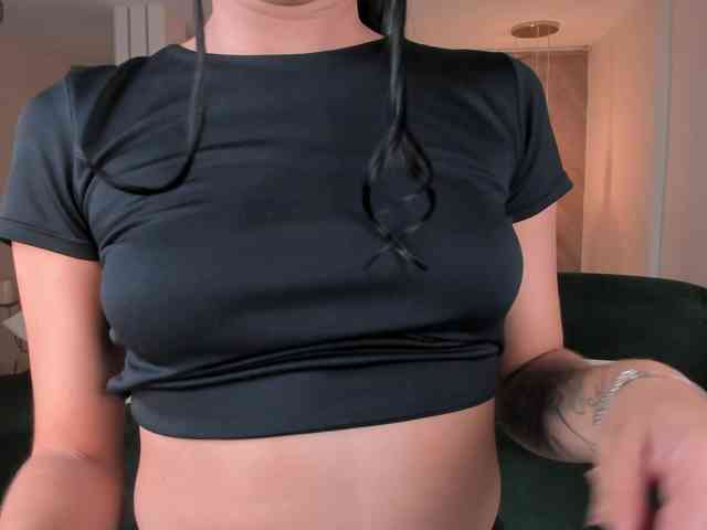 AmaliaCruss webcam