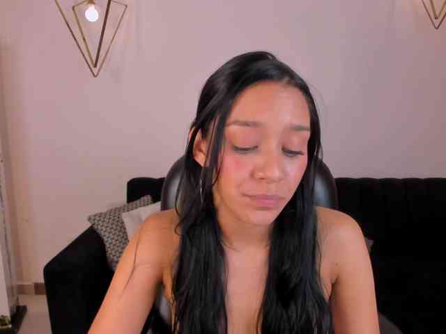 AmaliaCruss webcam