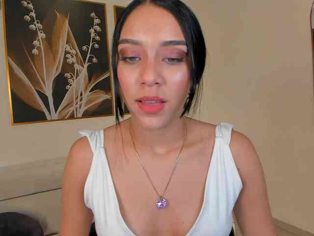 AmaliaCruss webcam