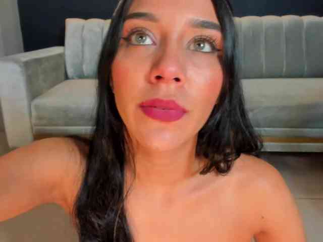 AmaliaCruss webcam