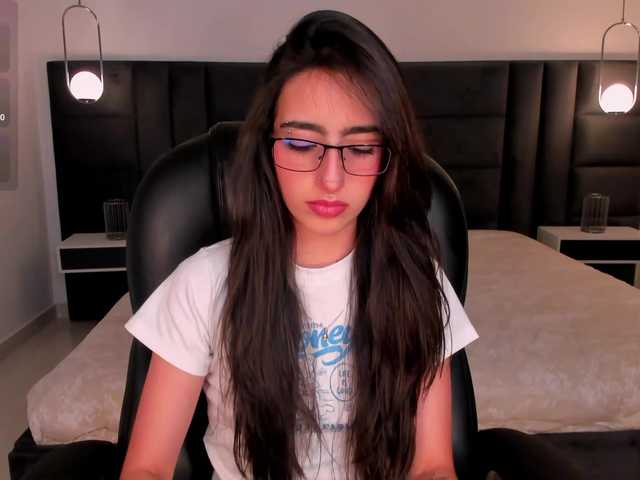 LarisaSmirnov's BongaCams show and profile