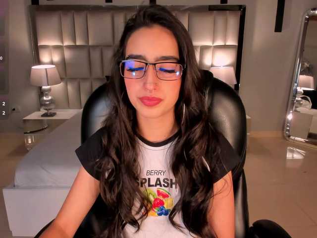 LarisaSmirnov's BongaCams show and profile