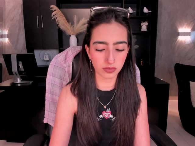 LarisaSmirnov's BongaCams show and profile