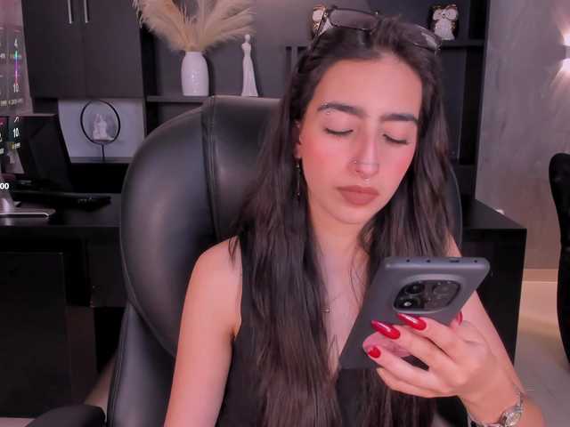 LarisaSmirnov's BongaCams show and profile