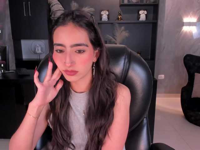 LarisaSmirnov's BongaCams show and profile