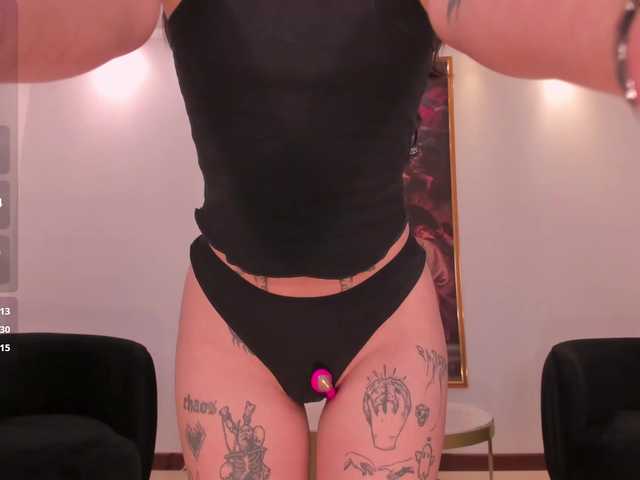 LarisaSmirnov's BongaCams show and profile