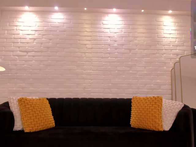 LarisaSmirnov's BongaCams show and profile