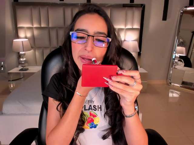 LarisaSmirnov's BongaCams show and profile