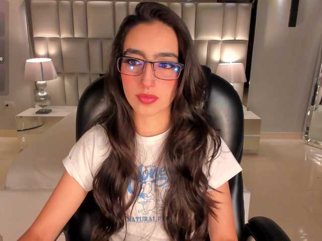 LarisaSmirnov's BongaCams show and profile