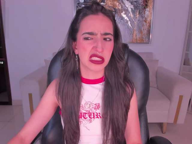 LarisaSmirnov's BongaCams show and profile