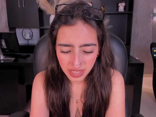 LarisaSmirnov's BongaCams show and profile