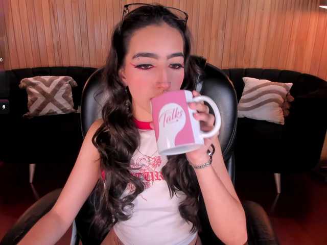 LarisaSmirnov's BongaCams show and profile