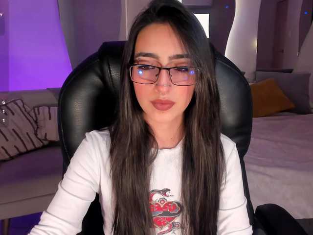 LarisaSmirnov's BongaCams show and profile