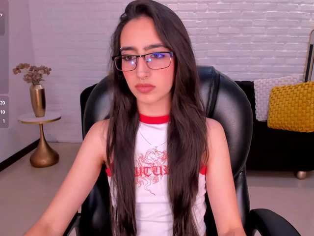 LarisaSmirnov's BongaCams show and profile