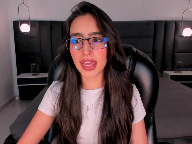 LarisaSmirnov's BongaCams show and profile