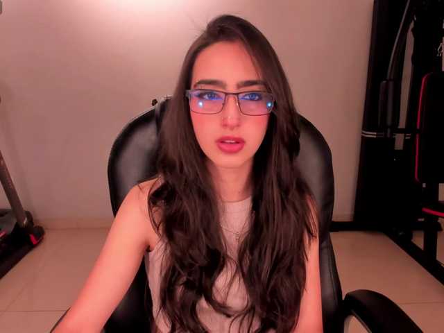 LarisaSmirnov's BongaCams show and profile