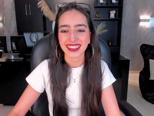 LarisaSmirnov's BongaCams show and profile