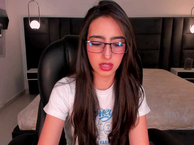 LarisaSmirnov's BongaCams show and profile