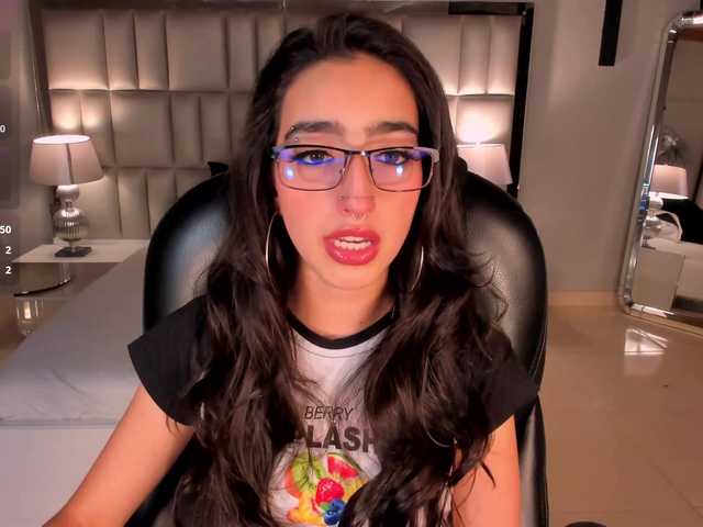 LarisaSmirnov's BongaCams show and profile