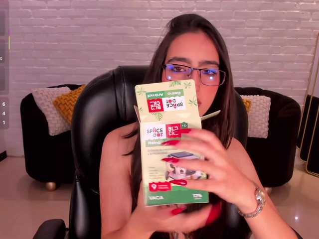 LarisaSmirnov's BongaCams show and profile