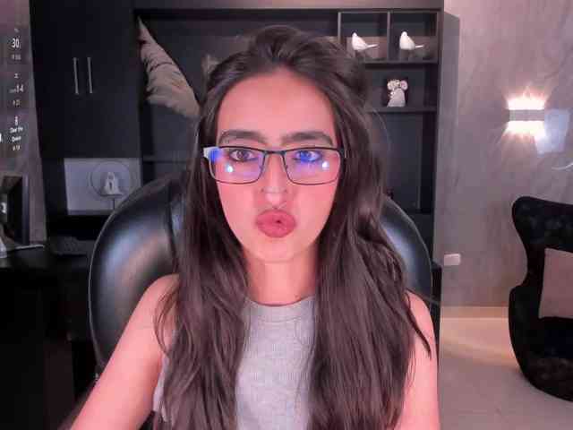 LarisaSmirnov webcam