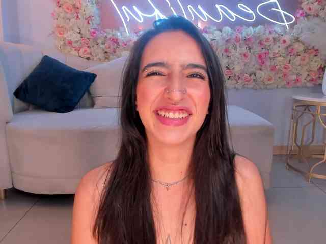 LarisaSmirnov webcam