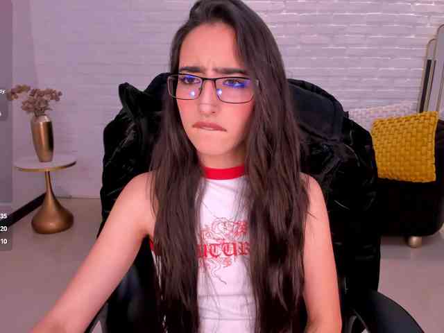 LarisaSmirnov webcam