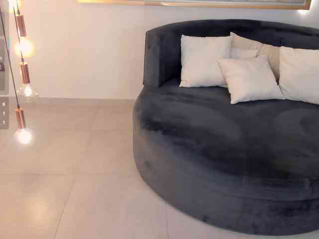 LarisaSmirnov webcam