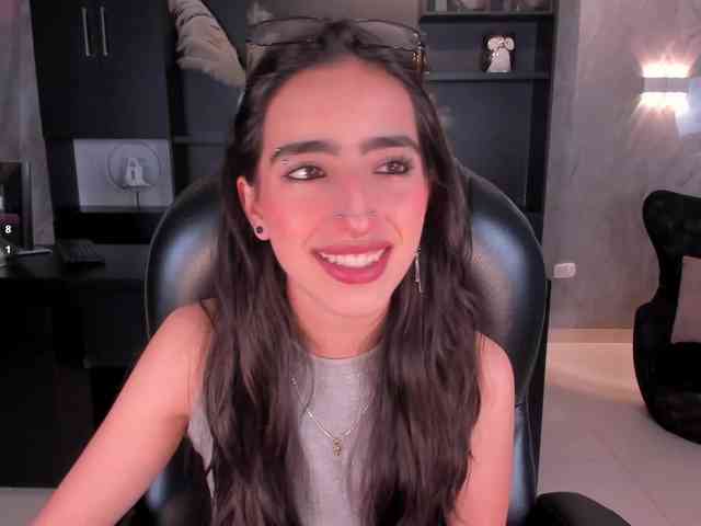 LarisaSmirnov webcam