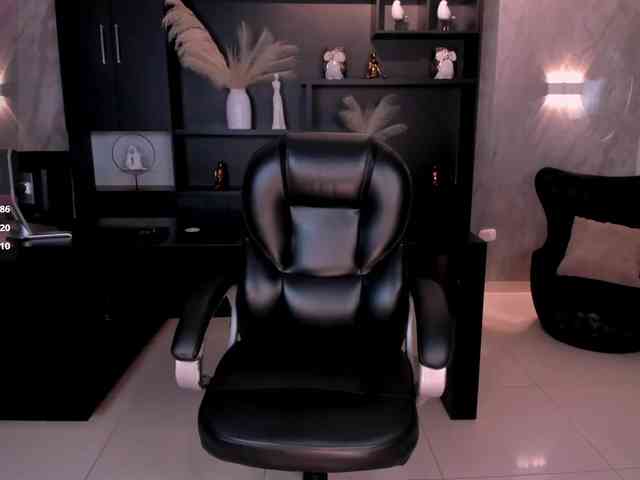 LarisaSmirnov webcam