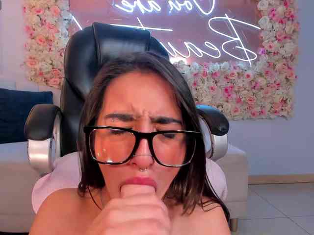 LarisaSmirnov webcam