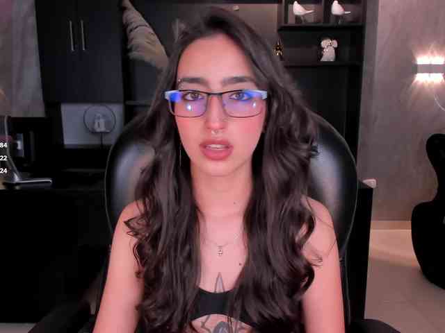 LarisaSmirnov Live Webcam on BongaCams