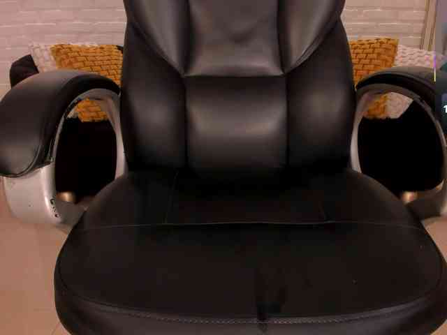 LarisaSmirnov Live Webcam on BongaCams