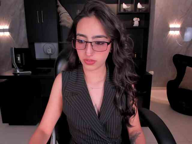 LarisaSmirnov Live Webcam on BongaCams