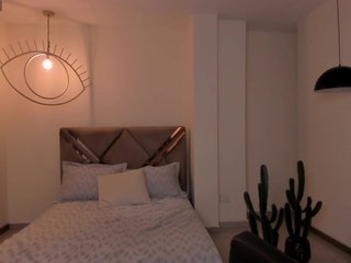 MaiaCollins1 Porn Show