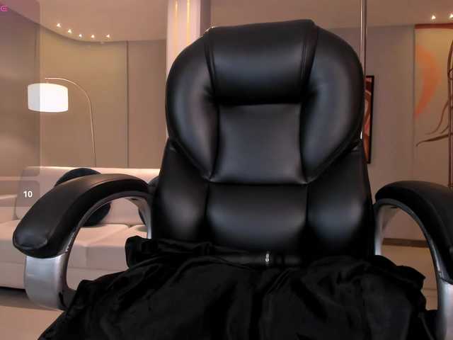  MaiaCollins1 chat room