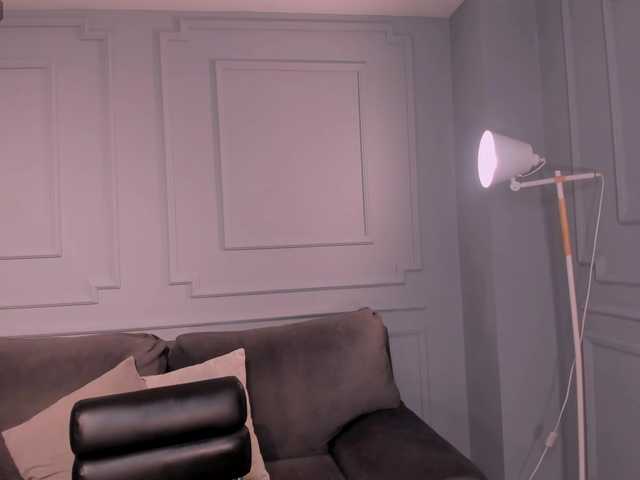  MaiaCollins1 chat room