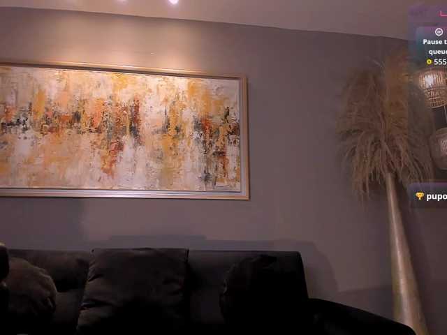 MaiaCollins1's BongaCams show and profile