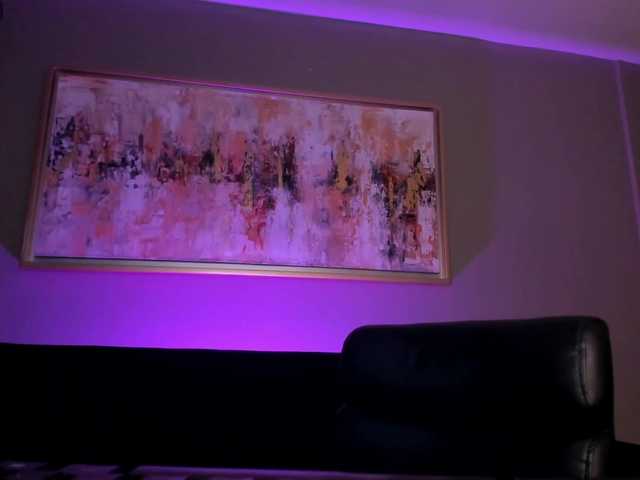 MaiaCollins1's BongaCams show and profile