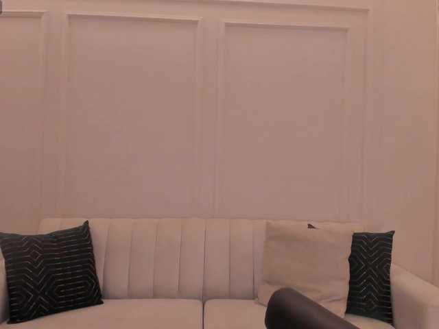 MaiaCollins1's BongaCams show and profile