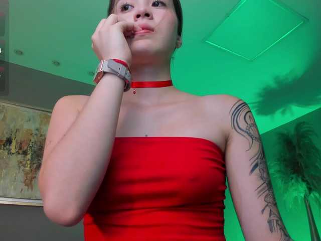 MaiaCollins1's BongaCams show and profile