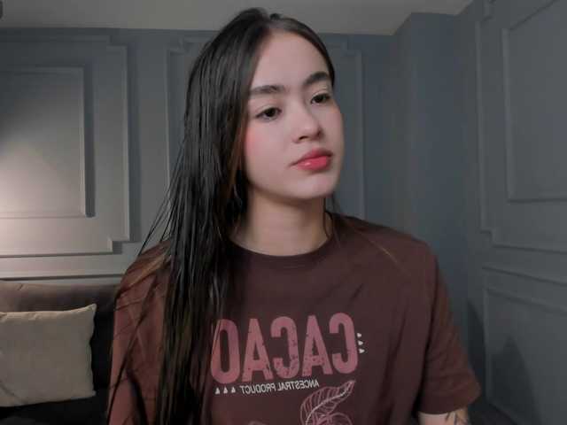 MaiaCollins1's BongaCams show and profile