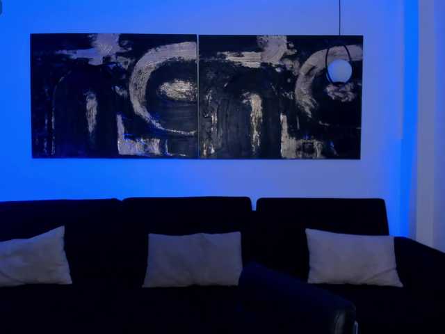 MaiaCollins1's BongaCams show and profile