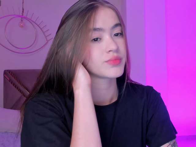 MaiaCollins1's BongaCams show and profile