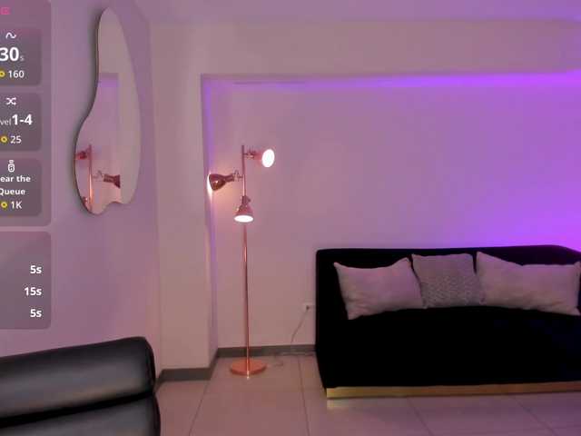 MaiaCollins1's BongaCams show and profile