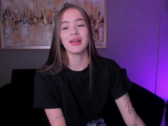 MaiaCollins1's BongaCams show and profile