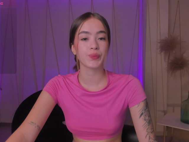 MaiaCollins1's BongaCams show and profile