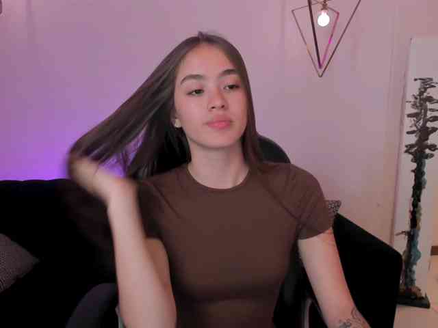MaiaCollins1 webcam